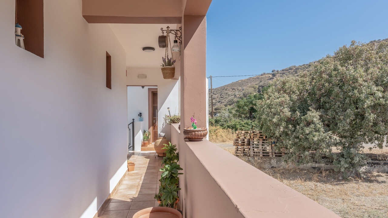 Photo of Patio Balcony in Paloi