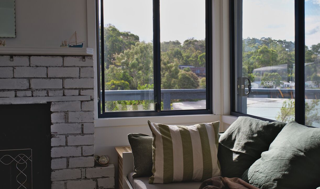 Photo of Livingroom in Surveyors Bay