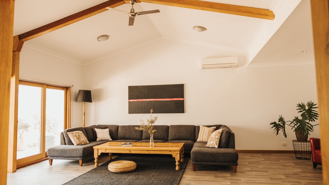 Photo of Livingroom in Clare