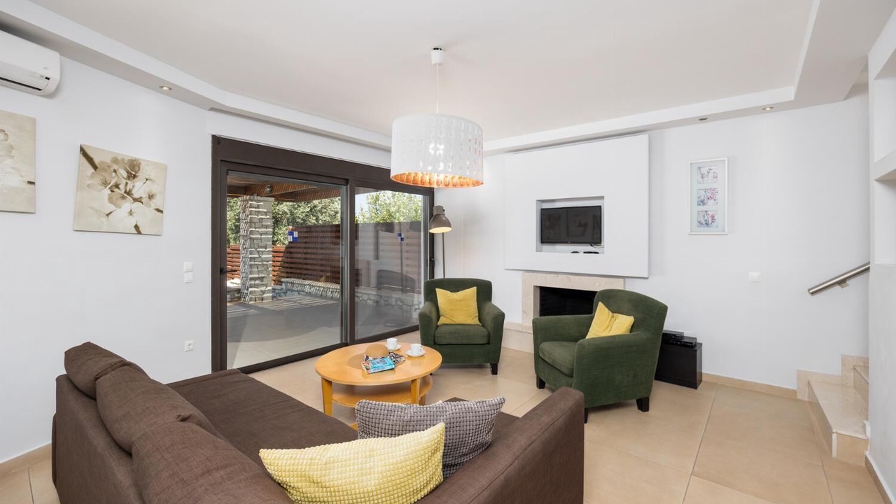 Photo of Livingroom in Lahania