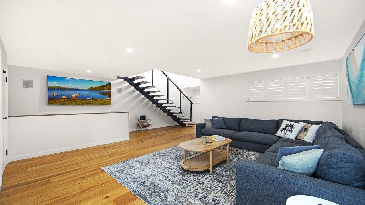 Photo of Livingroom in Booker Bay
