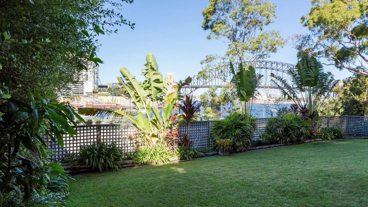 Photo of Outdoor in McMahons Point