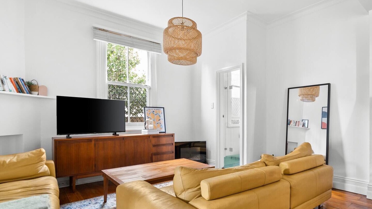 Photo of Livingroom in Petersham