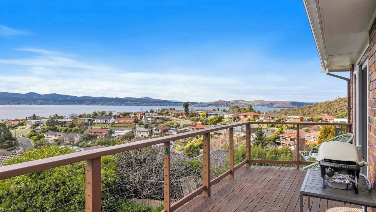 Photo of Others in Sandy Bay