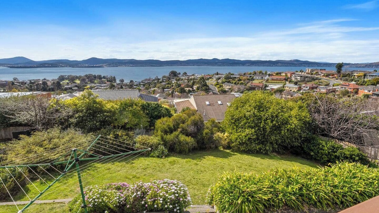 Photo of Others in Sandy Bay