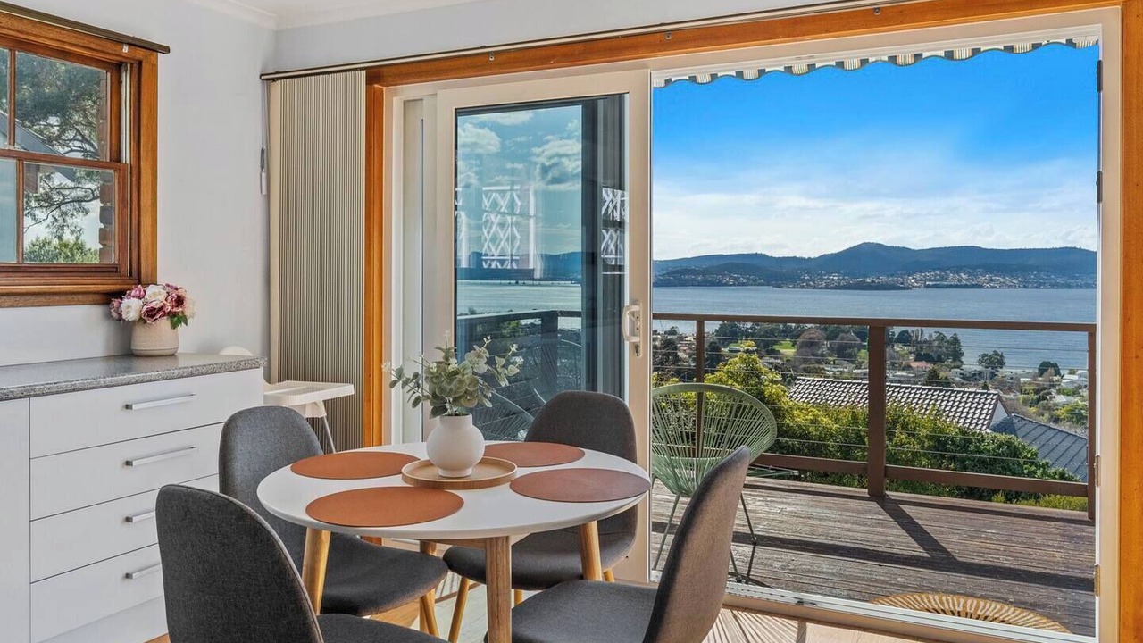 Photo of Patio Balcony in Sandy Bay