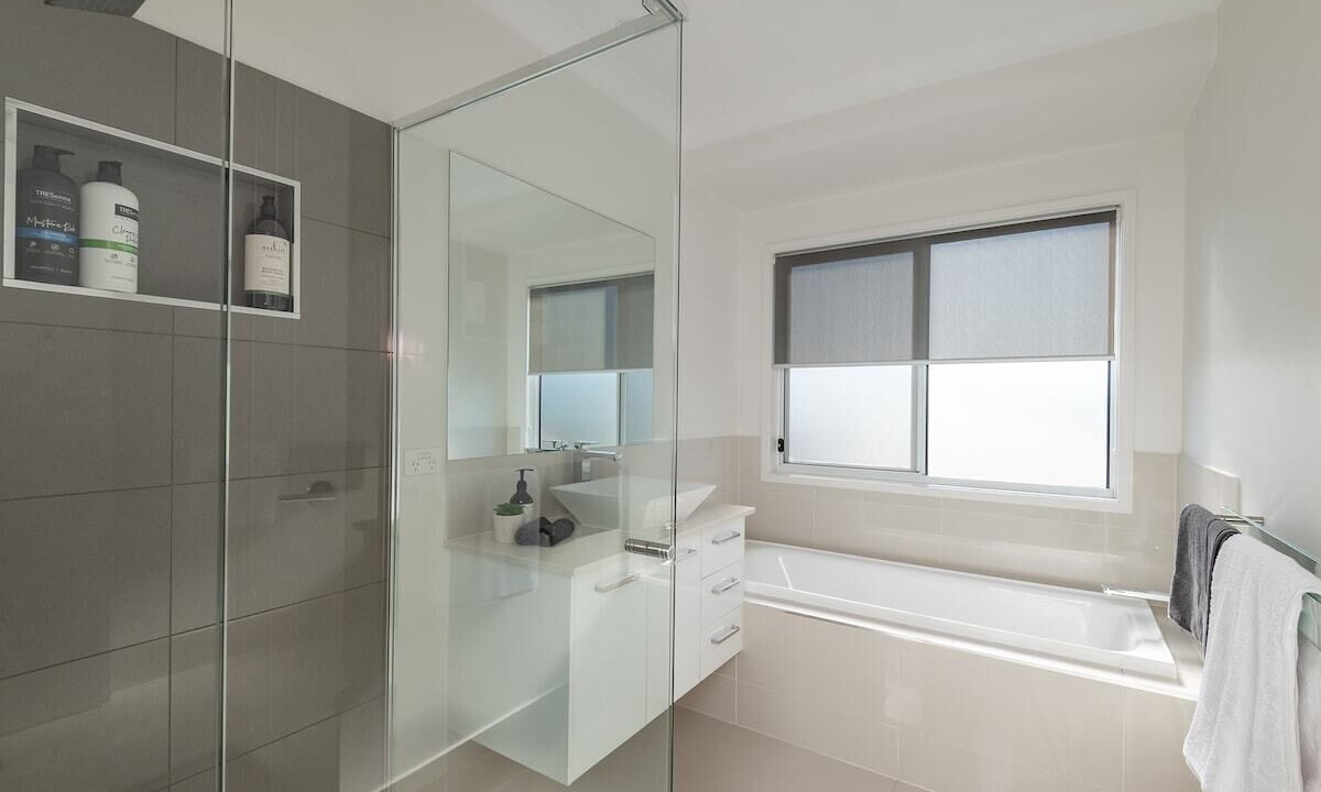 Photo of Bathroom in Aroona