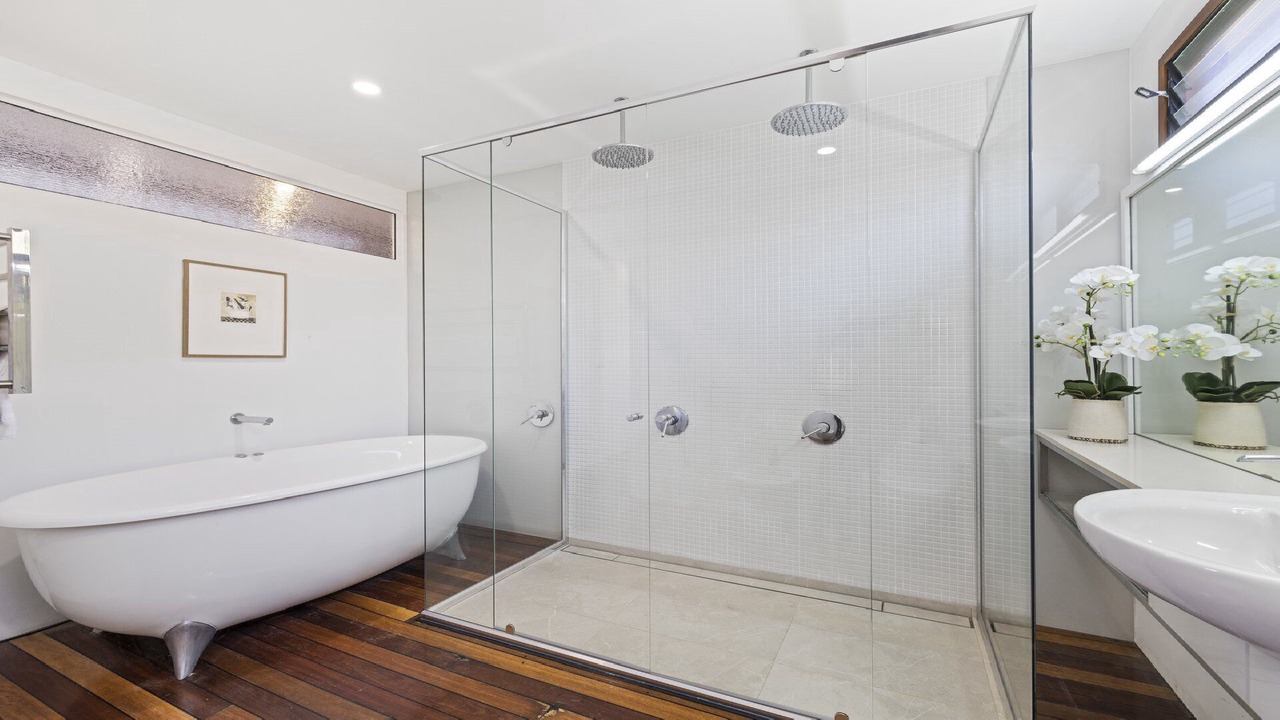 Photo of Bathroom in Emerald Beach