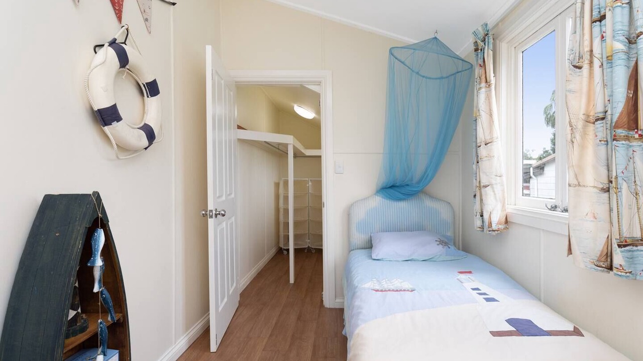 Photo of Bedroom in Maaroom
