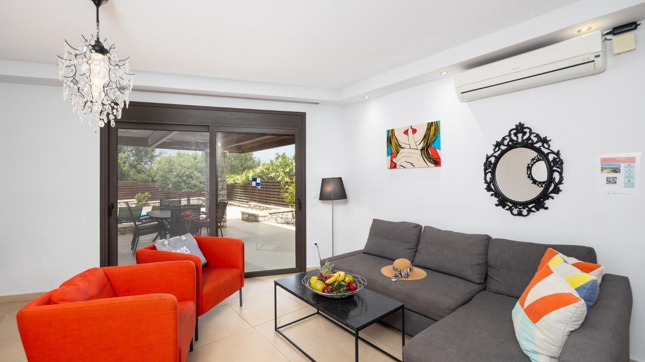 Photo of Livingroom in Lahania