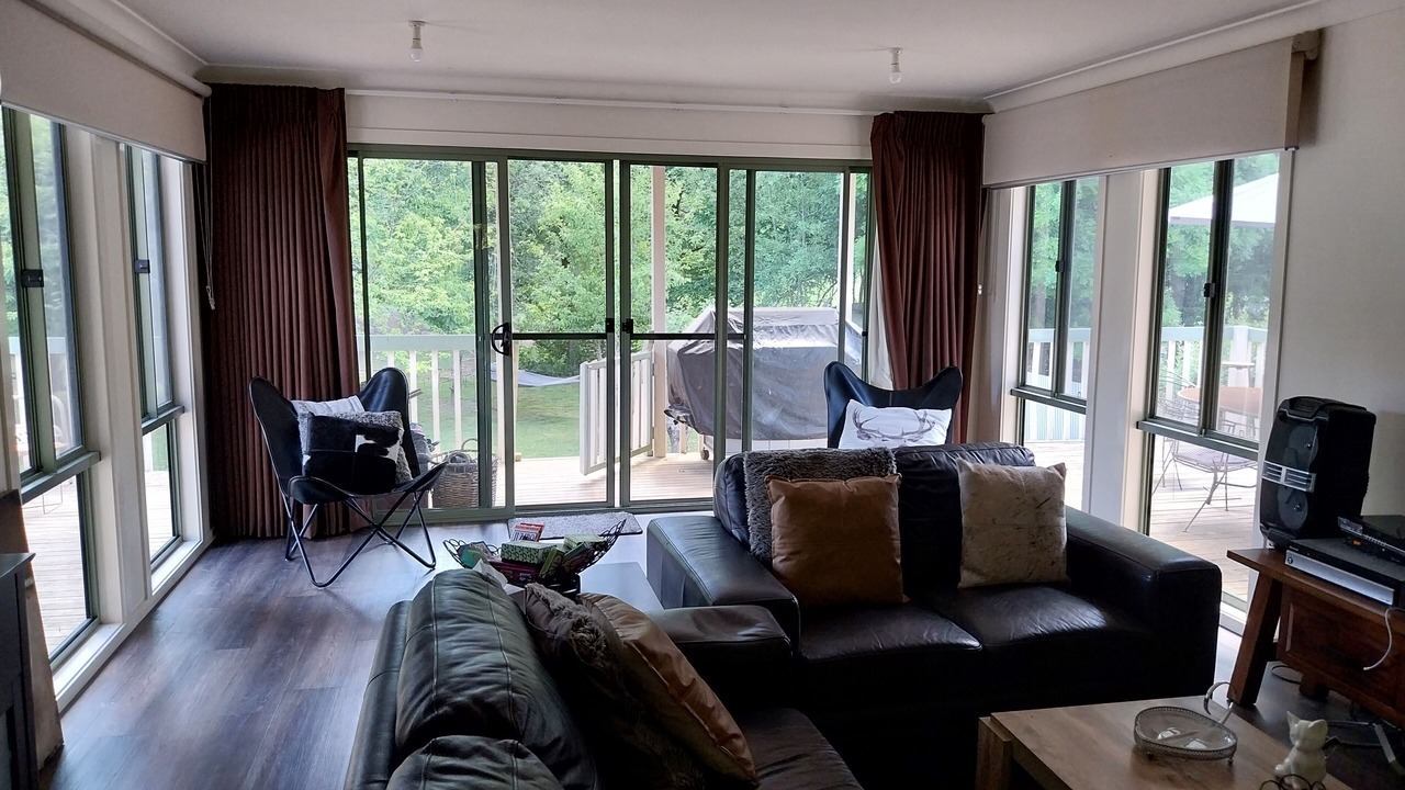 Photo of Livingroom in Jamieson