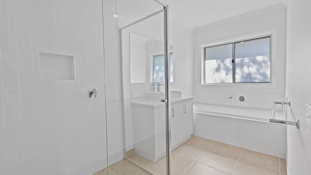Photo of Bathroom in Lakes Entrance