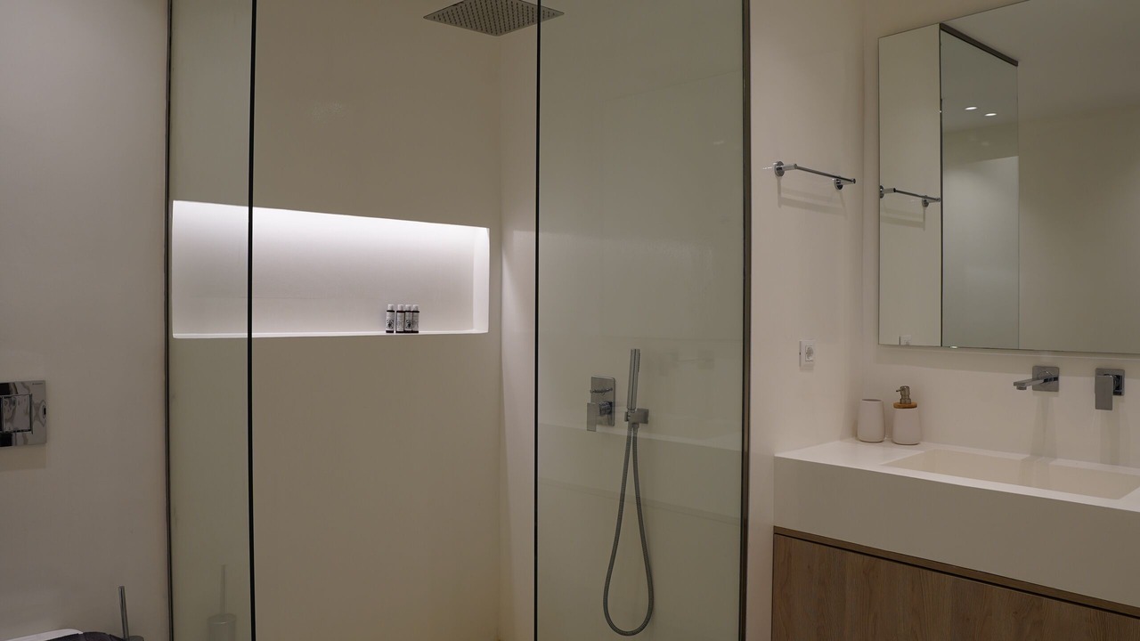 Photo of Bathroom in Tourlos