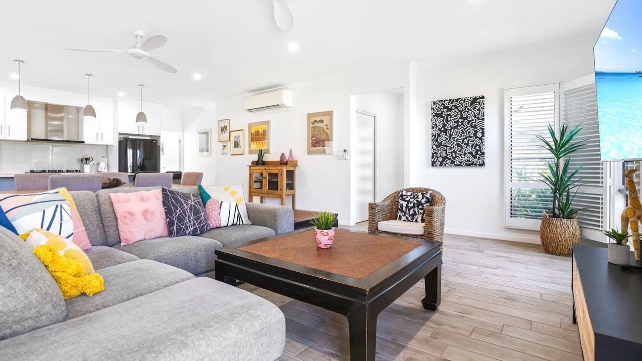 Photo of Livingroom in Trinity Beach