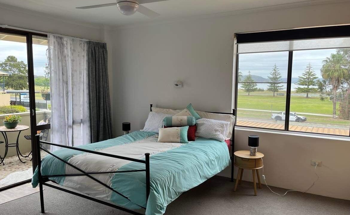Photo of Bedroom in Batehaven