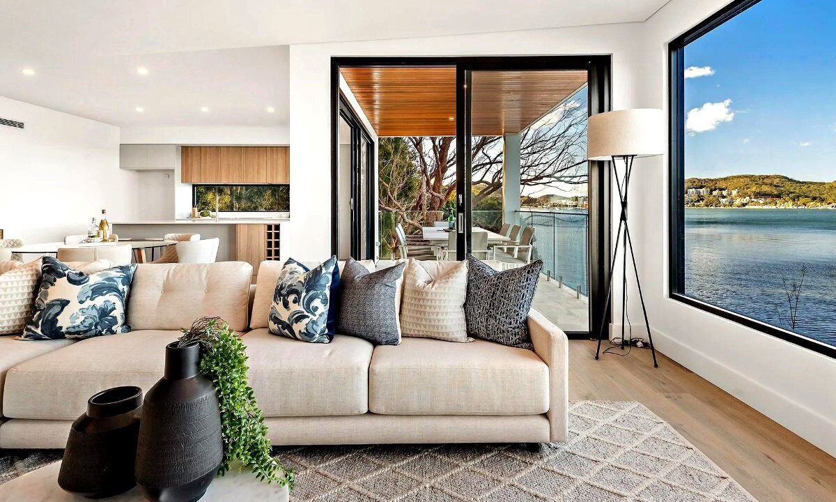 Photo of Livingroom in Point Clare