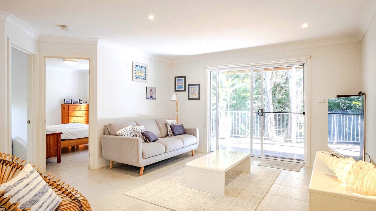 Photo of Livingroom in Macmasters Beach
