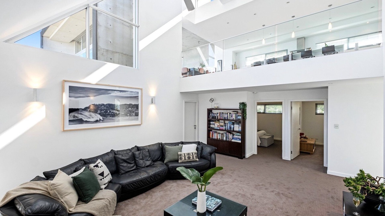 Photo of Livingroom in Forresters Beach