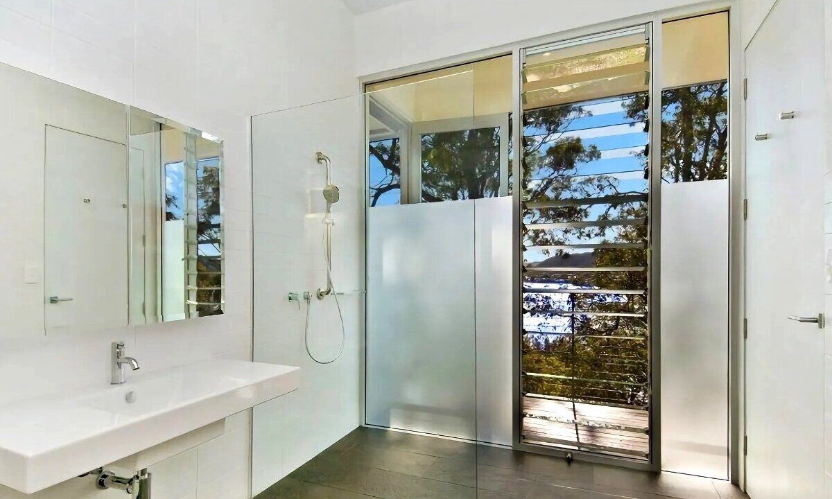 Photo of Bathroom in Pretty Beach
