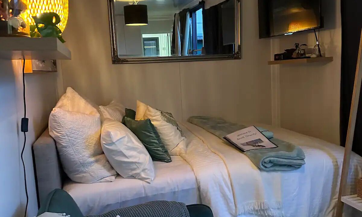 Photo of Bedroom in Brighton-le-Sands