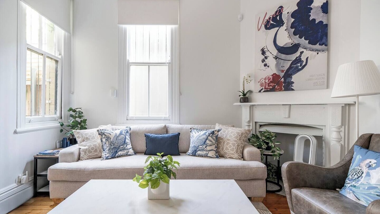 Photo of Livingroom in Newtown