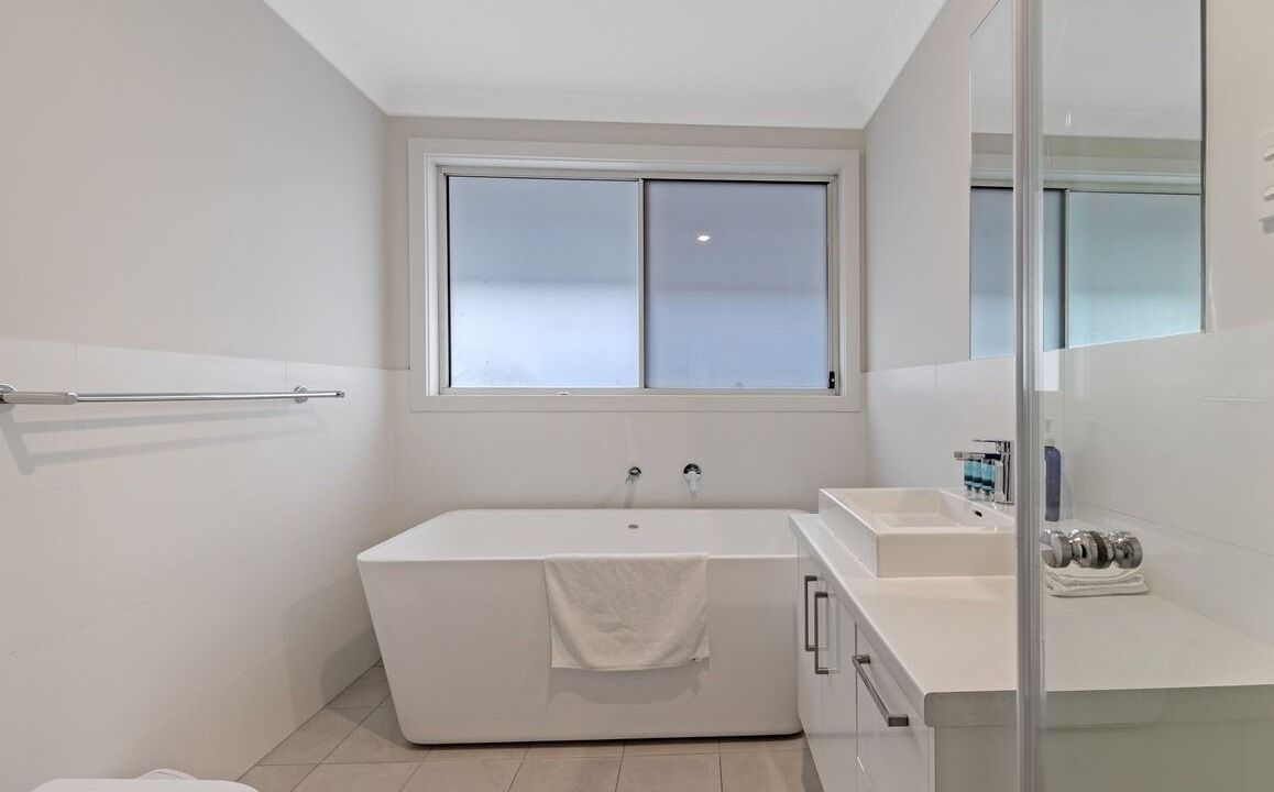 Photo of Bathroom in Austral