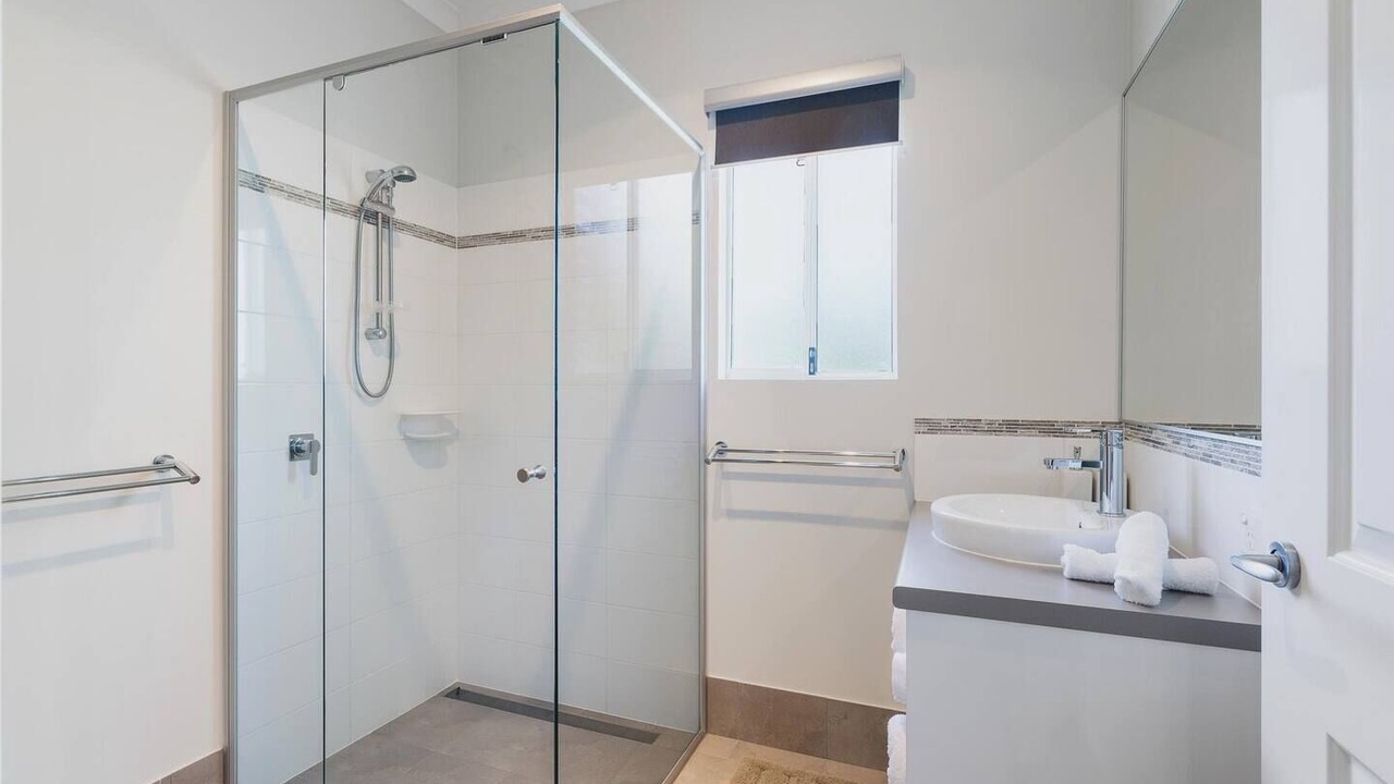 Photo of Bathroom in Peppermint Grove Beach