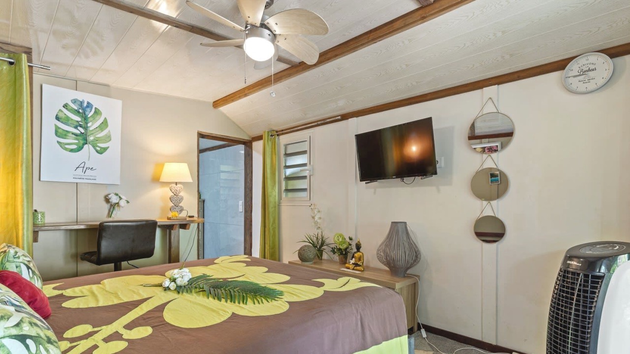 Photo of Bedroom in Moorea-Maiao