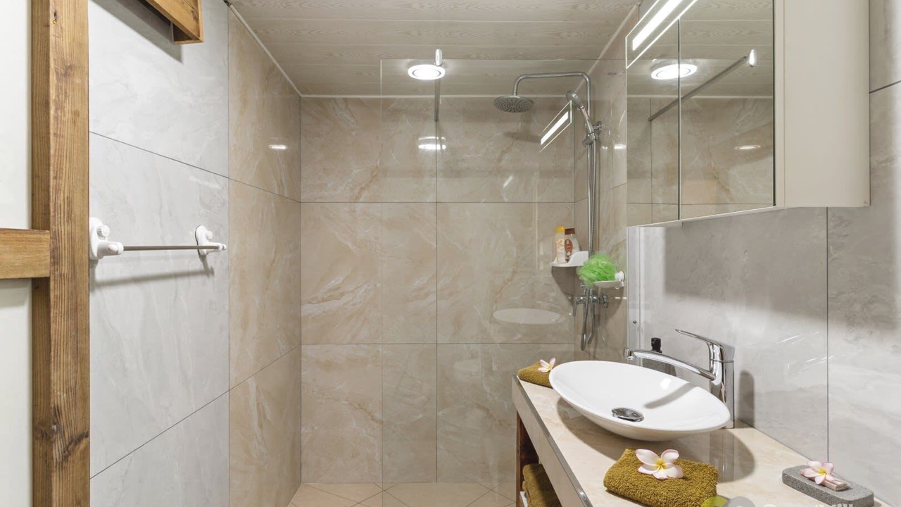 Photo of Bathroom in Moorea-Maiao