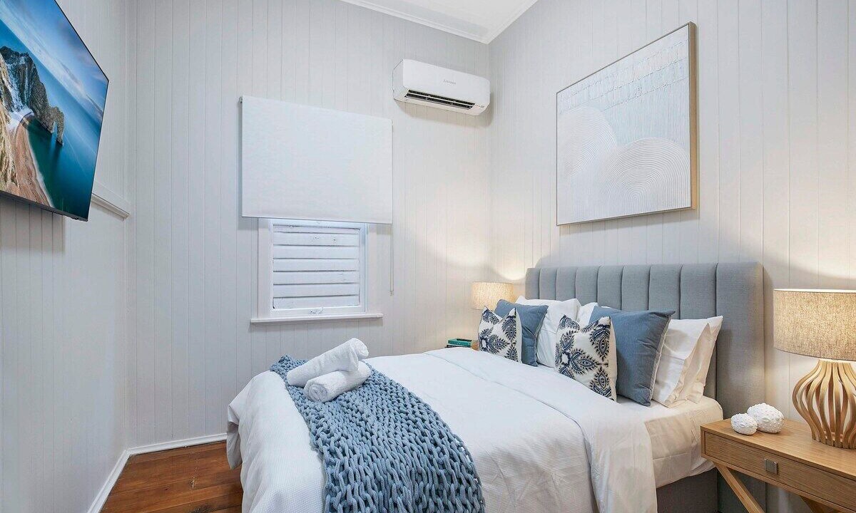 Photo of Bedroom in Milton
