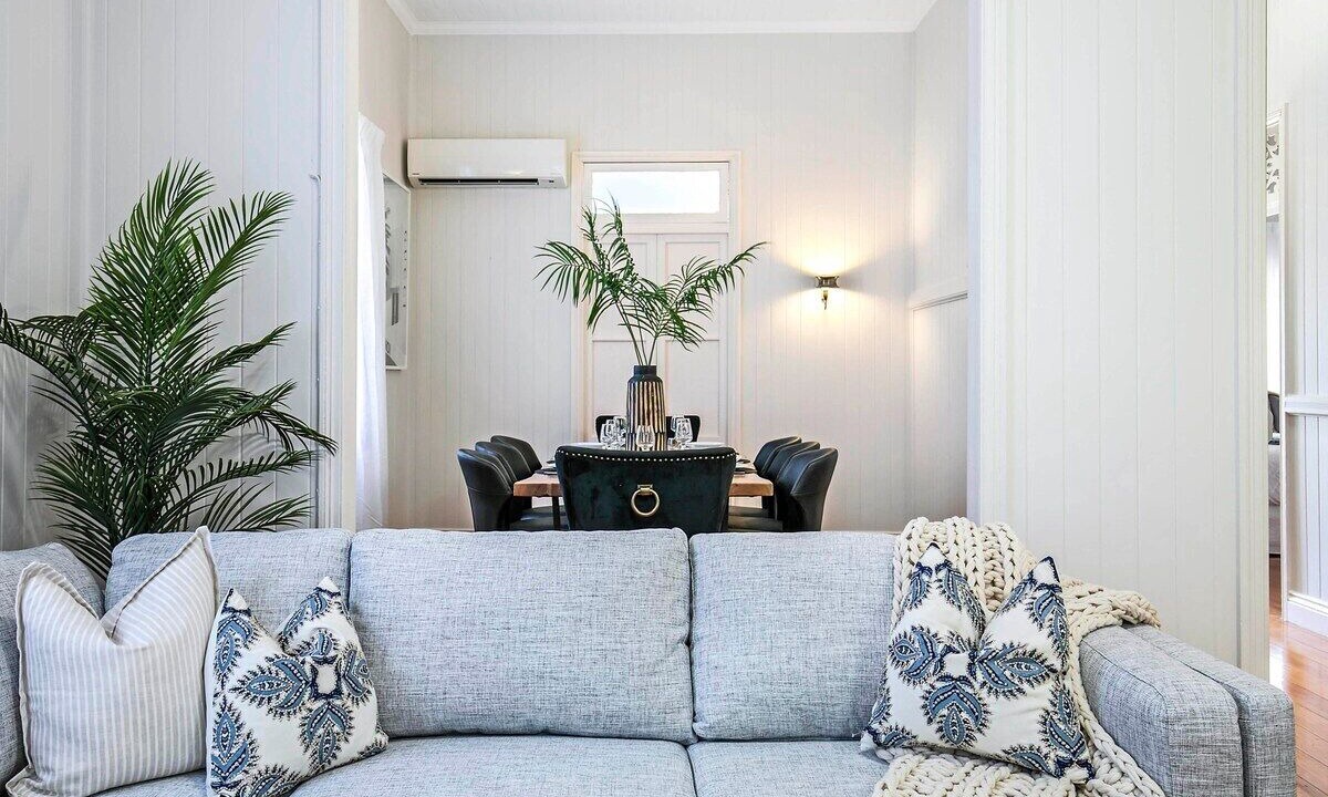 Photo of Livingroom in Milton