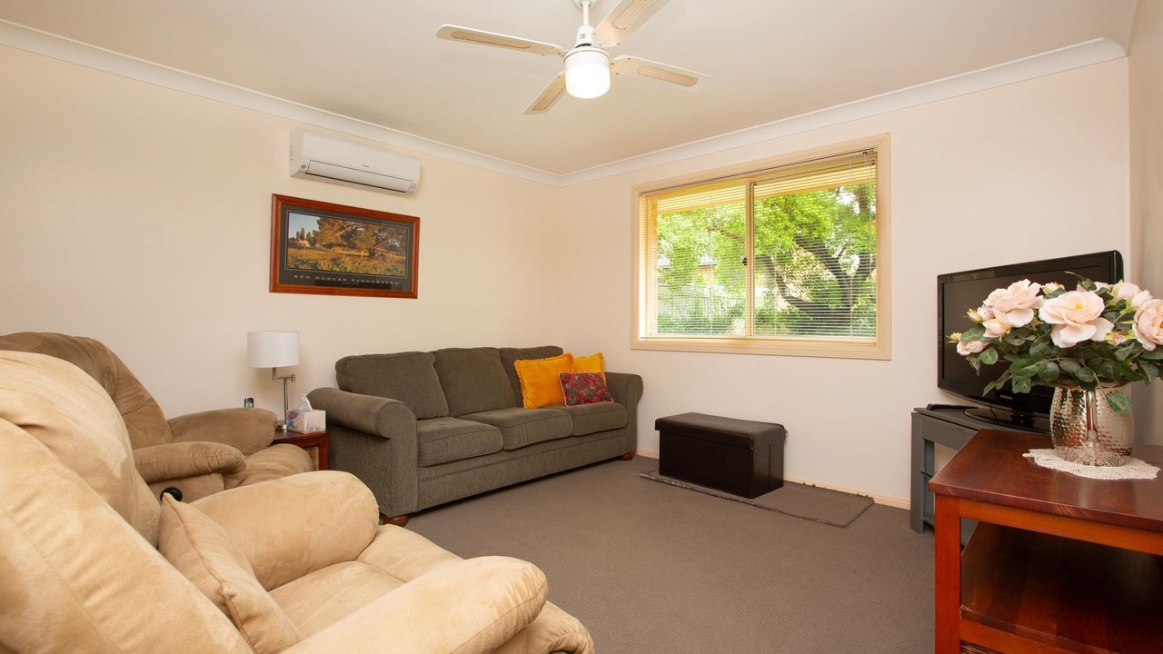 Photo of Livingroom in Hillvue