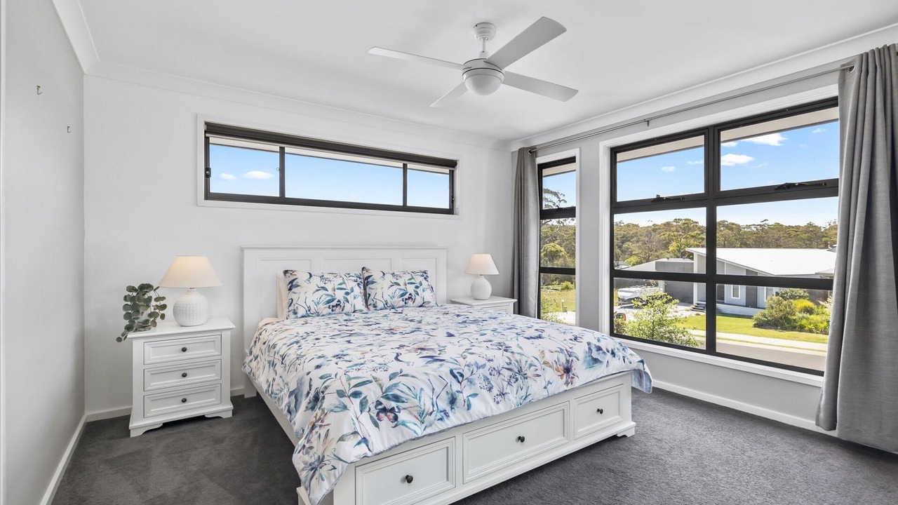 Photo of Bedroom in Dolphin Point