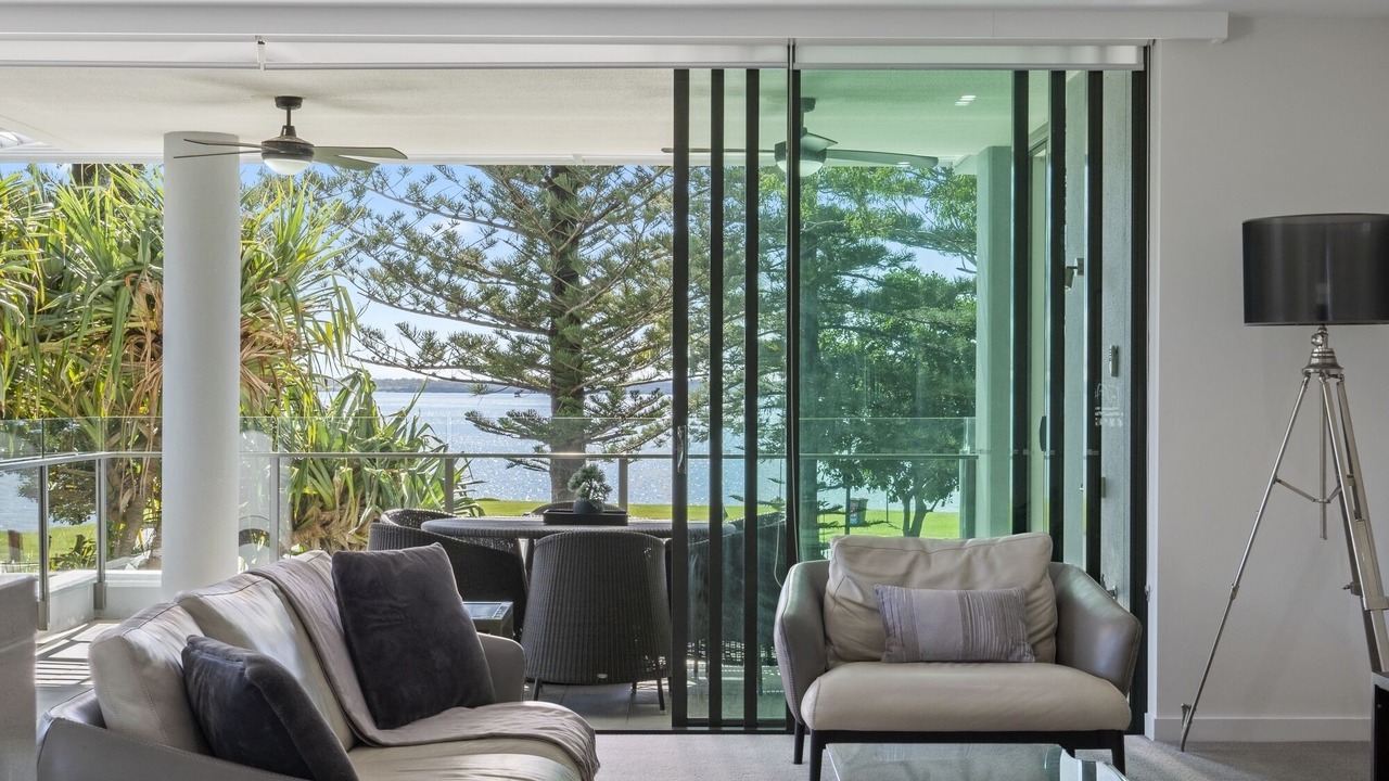 Photo of Livingroom in Hollywell
