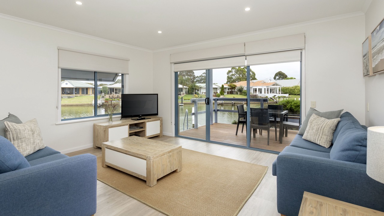 Photo of Livingroom in Paynesville