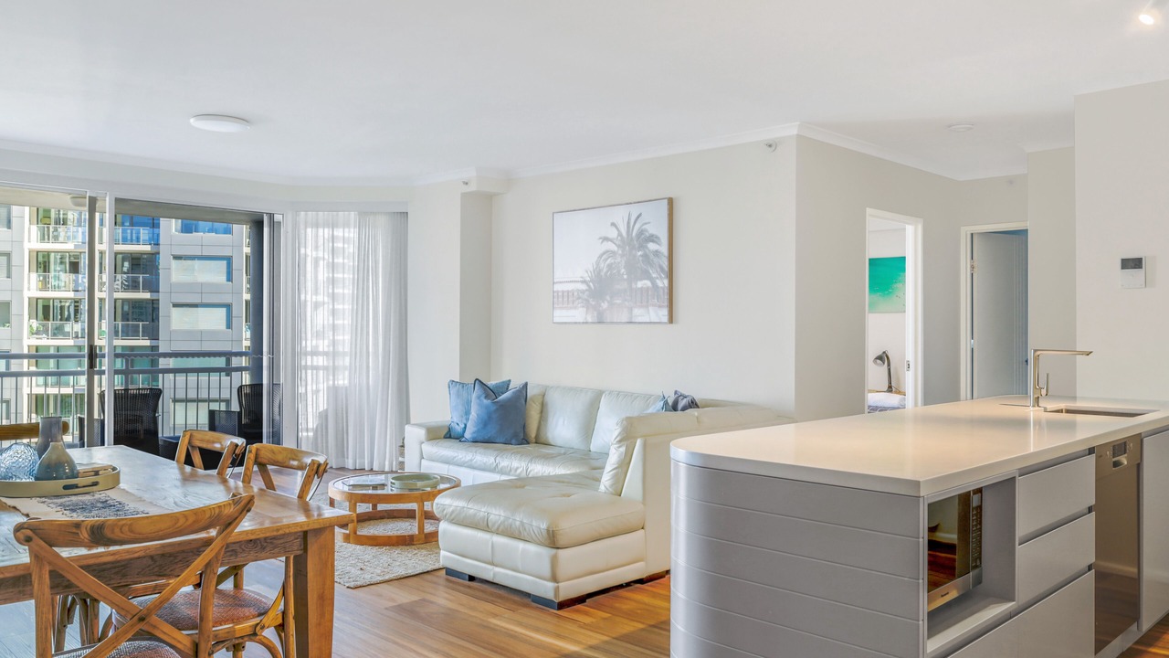 Photo of Livingroom in Main Beach