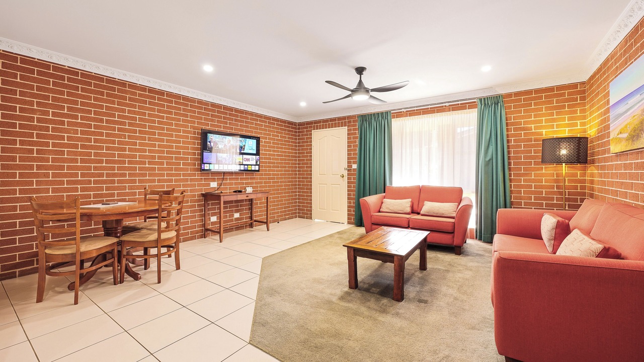 Photo of Livingroom in West Tamworth