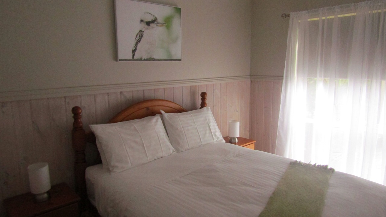 Photo of Bedroom in Strahan
