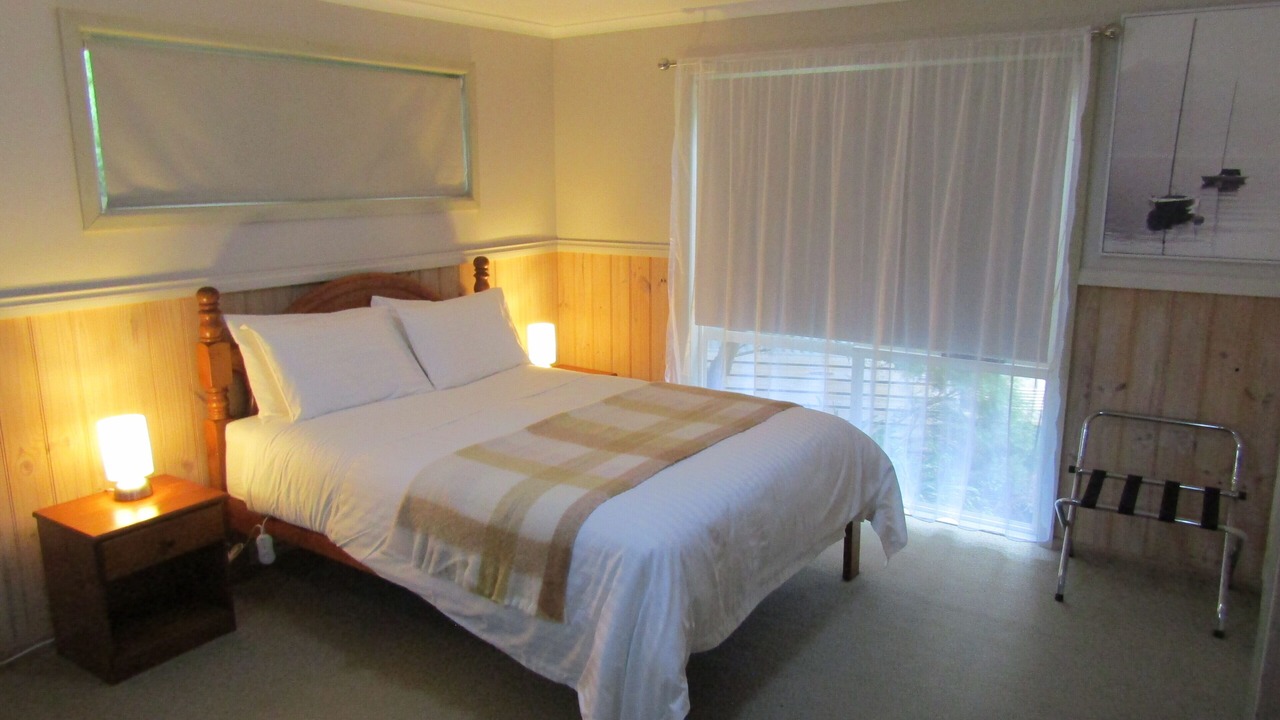 Photo of Bedroom in Strahan