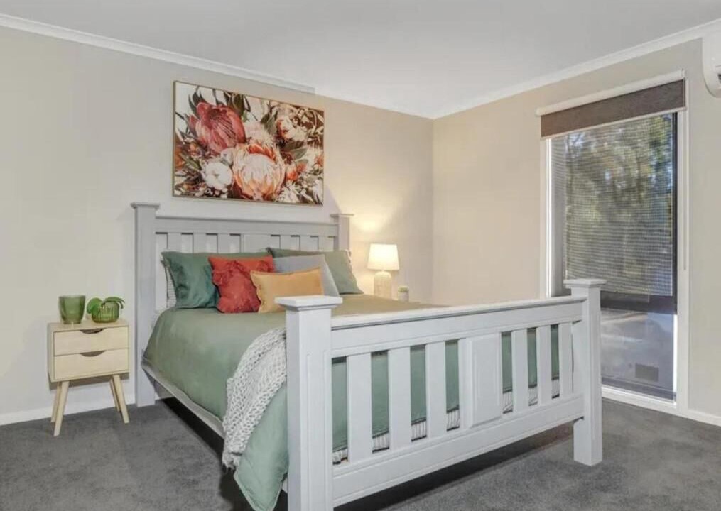 Photo of Bedroom in Sawmill Settlement