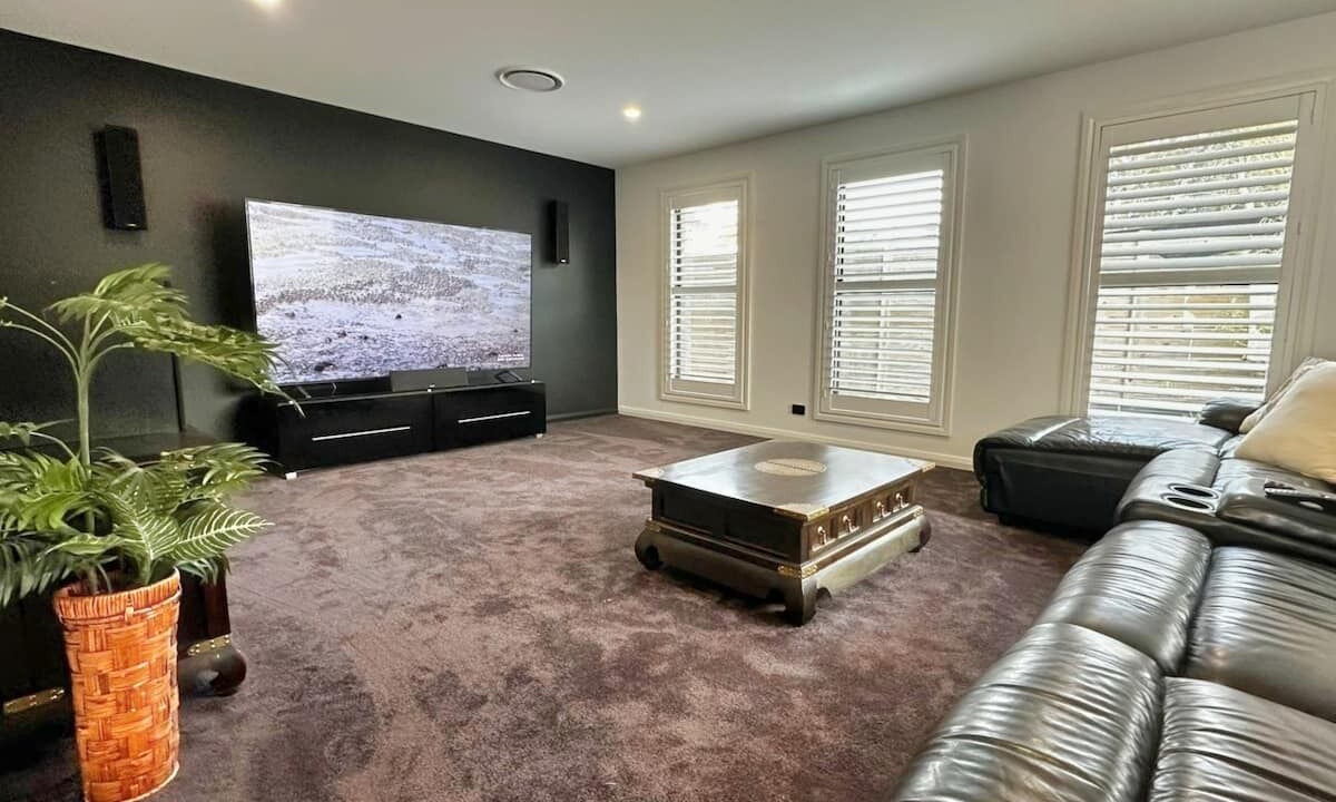 Photo of Livingroom in Tanilba Bay