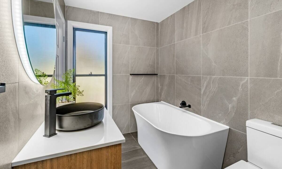 Photo of Bathroom in Tanilba Bay