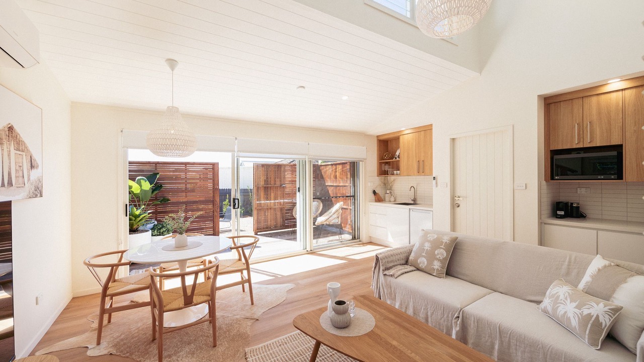 Photo of Livingroom in Dolphin Point