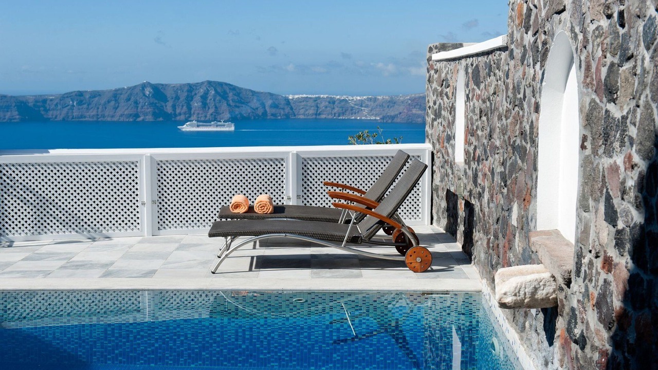 Photo of Others in Fira