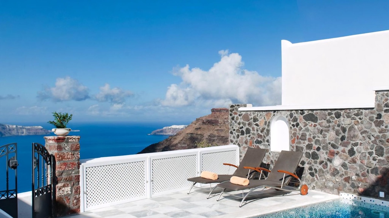 Photo of Others in Fira