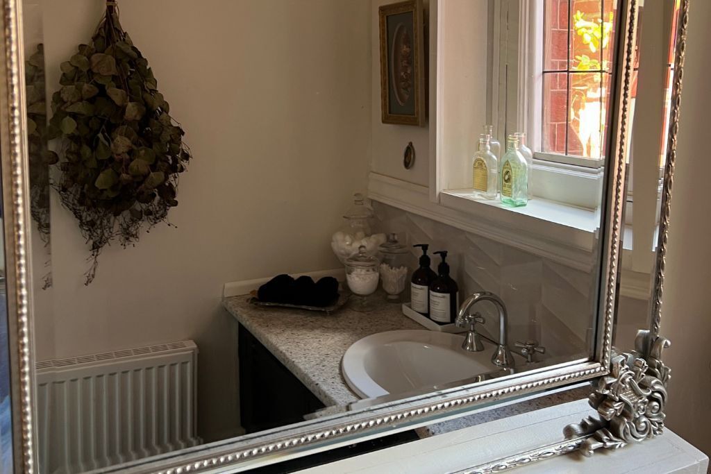 Photo of Bathroom in Golden Point