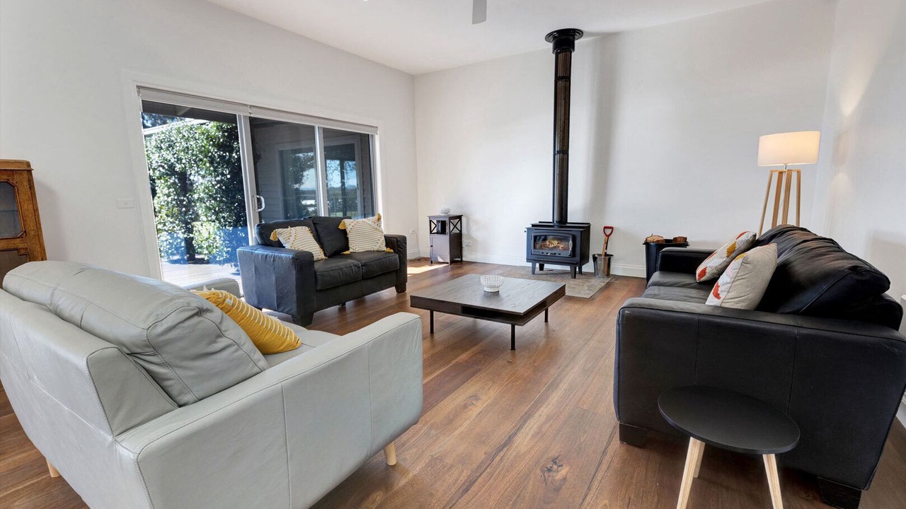 Photo of Livingroom in Longford