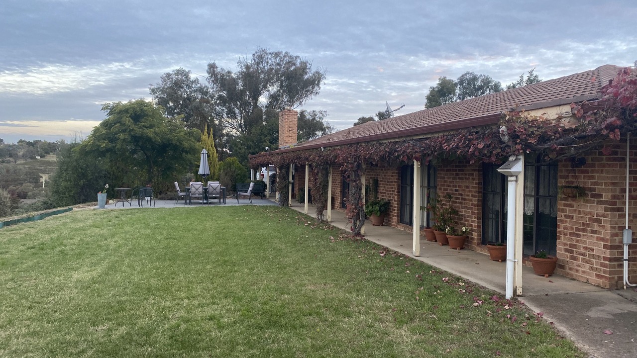 Photo of Outdoor in Robin Hill