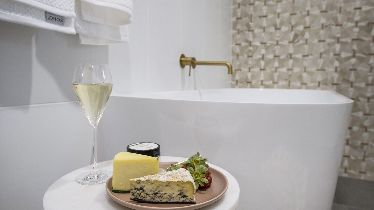 Photo of Bathroom in Mooroobool