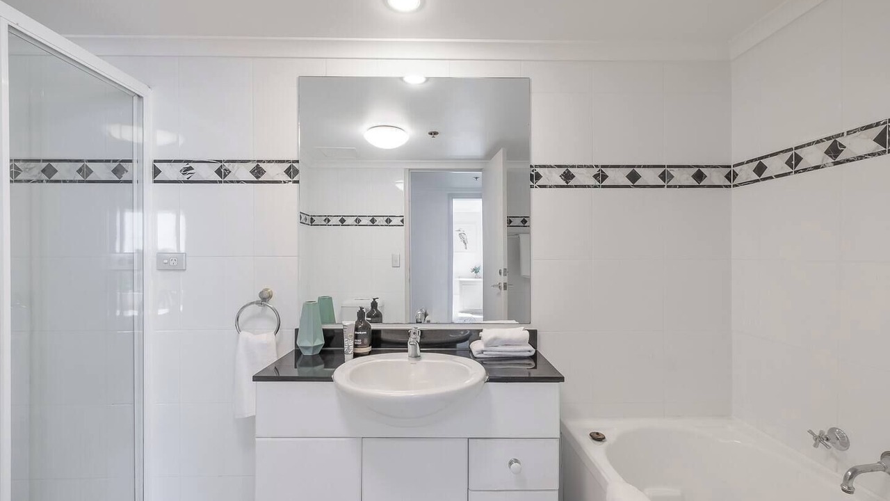 Photo of Bathroom in Haymarket